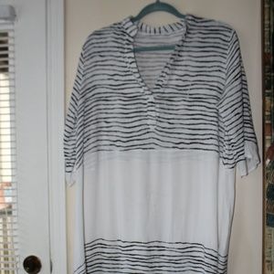 White Black Stripped Opaque Beach Cover